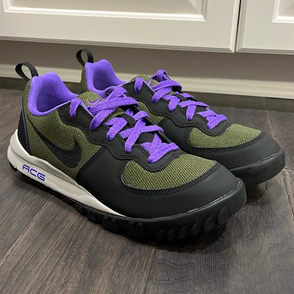 Nike Takos Low LE ACG Hiking Trail Shoes Sneakers new 377811 305 Mens Size 9